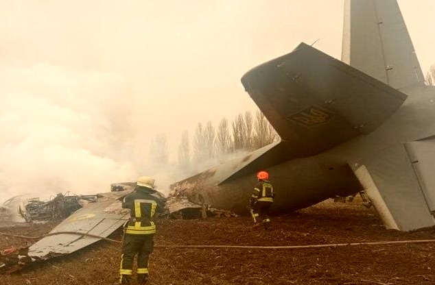 Ukrainian military plane crashes, 14 dead