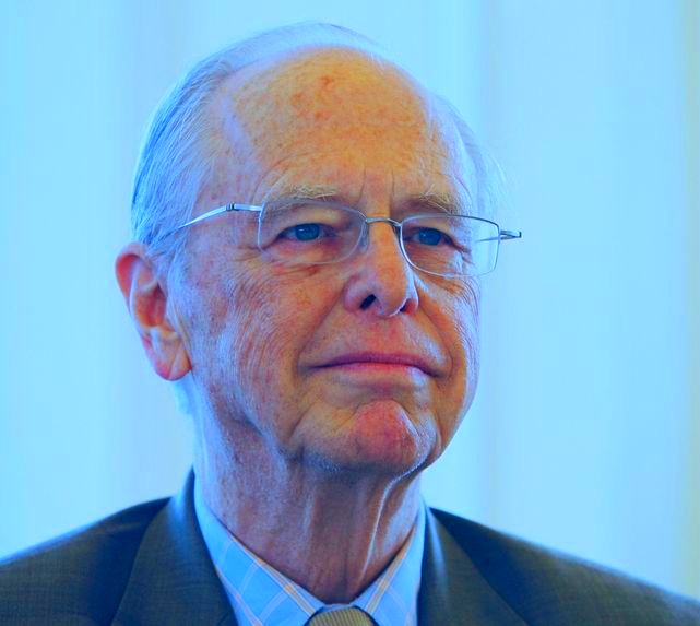 Fidelity's former CEO Edward Ned Johnson dies at 91