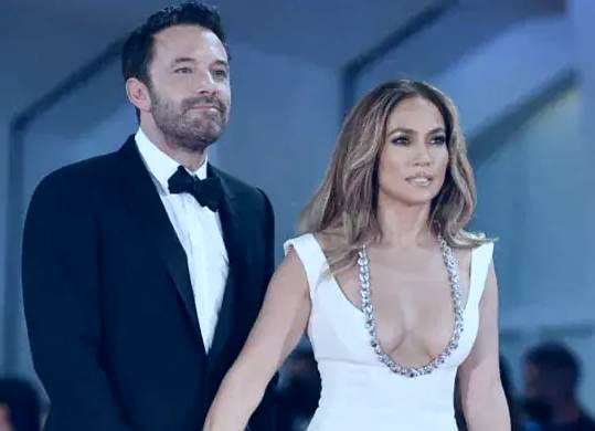 Jennifer Lopez and Ben Affleck have engaged again