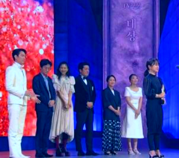 The champions of the 58th Baeksang Arts Award