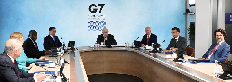 G7 leader meeting on vital issues