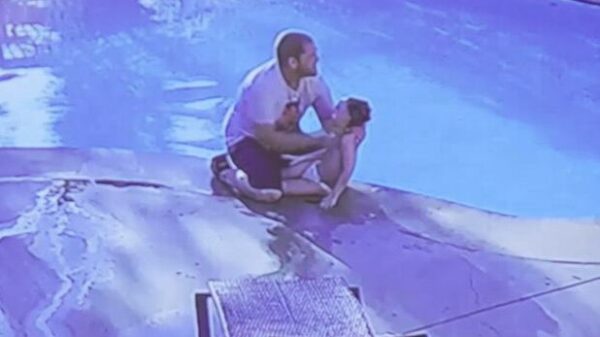 Father son Duo from Kansas Rescue an autistic 4 year child from suffocating in pool