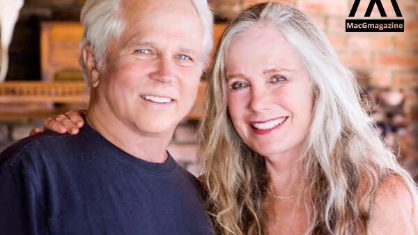 Lauren Shulkind is alone after her husband Tony dow passed away