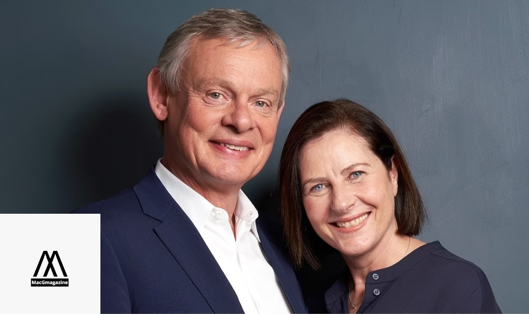 Martin Clunes