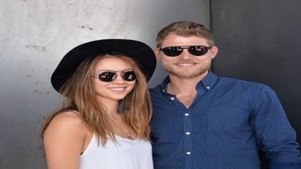 Who is Travis Van Winkle’s Wife? Know Travis Van Winkle Dating and